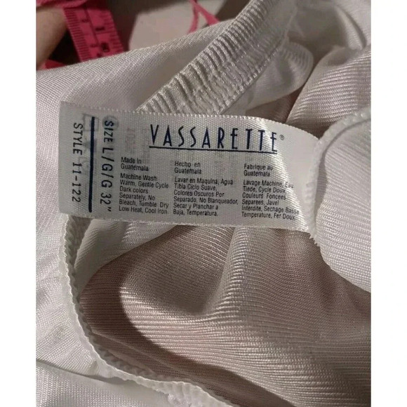 VASSARETTE SIZE LARGE WHITE HALF SLIP ANKLE LENGTH 18" SLIT/ 30" Total Length - Picture 4 of 4
